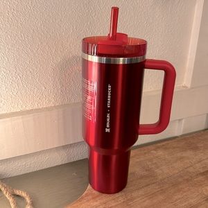 2023 BRAND NEW RED STARBUCKS STANLEY CUP